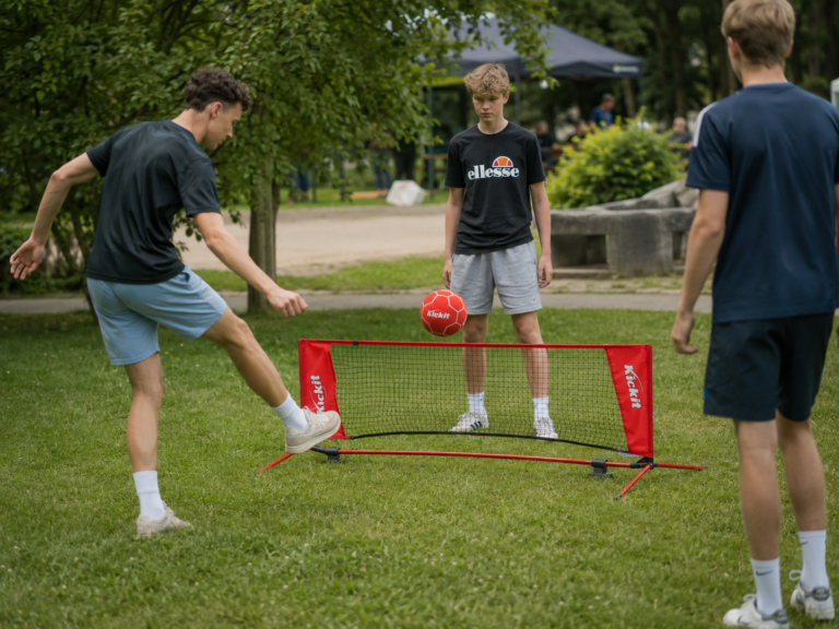 Kickit / Jalgpallitennis
